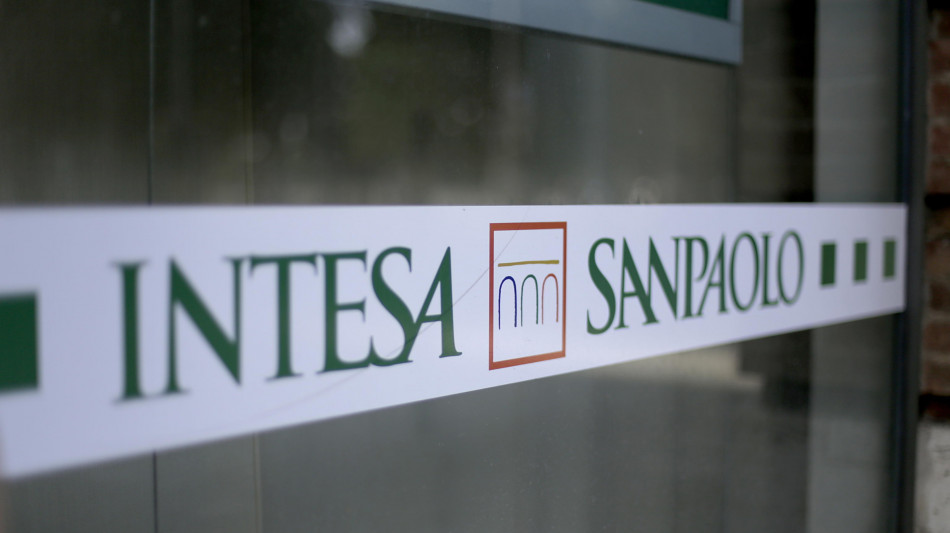 Sindacati, verso 3mila uscite volontarie da Intesa Sanpaolo