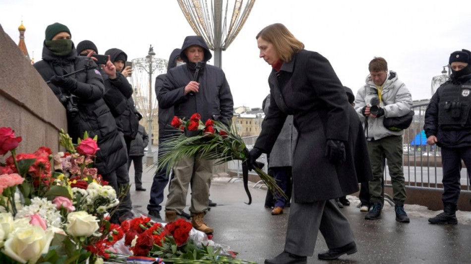 Westliche Botschafter gedenken in Moskau  getöteten Kreml-Kritikers Boris Nemzow