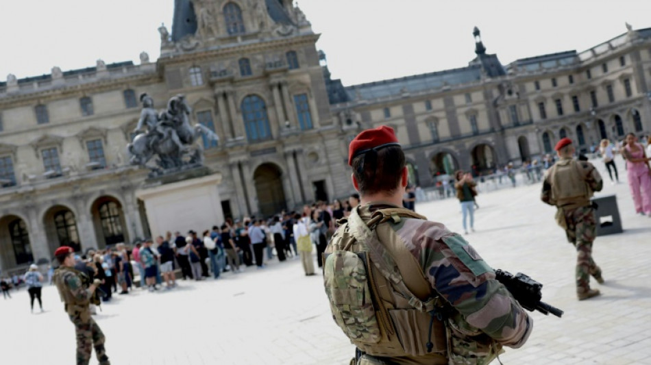 Berliner Tageszeitung - La France En Alerte Après La Mort D'un ...