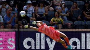 US women's keeper Naeher retiring after Europe matches