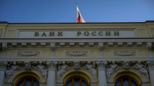 El banco central de Rusia duplica la tasa de interés de referencia al 20%