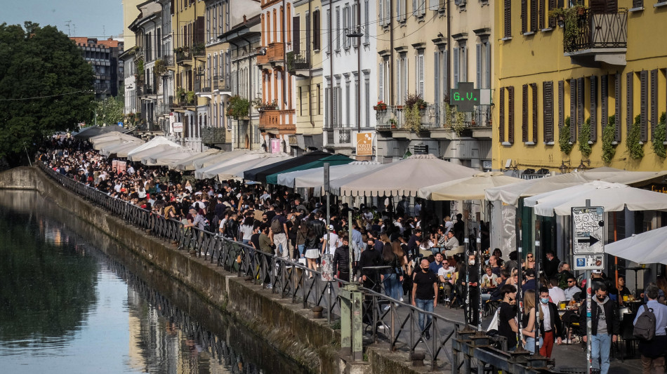 Manager stuprata in un locale sui Navigli, licenziata da azienda