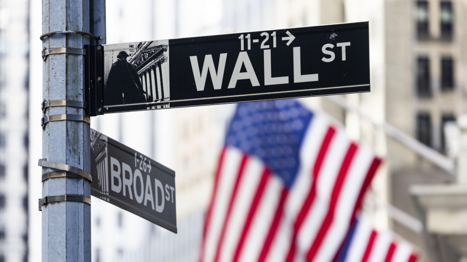 Borsa: Wall Street chiude contrastata, Dj -0,06, Nasdaq +1,24