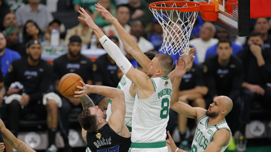 Basket: finale Nba, Boston strapazza Dallas in gara 1