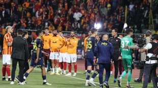 Calcio: Turchia, arbitri stranieri al Var per le gare a rischio