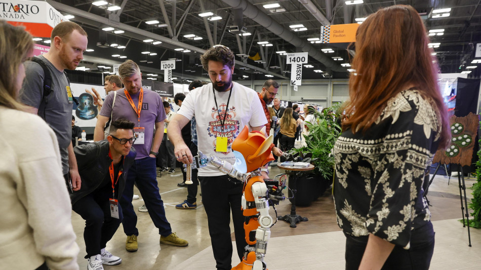 Con HealthBot studenti in gara con IA e robot