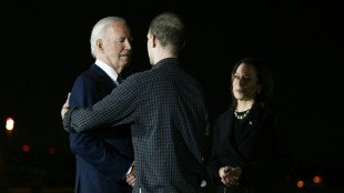 Biden und Harris empfangen von Russland Freigelassene auf Luftwaffenstützpunkt