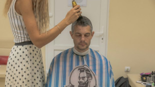 The haircuts that help traumatised Ukrainian soldiers heal