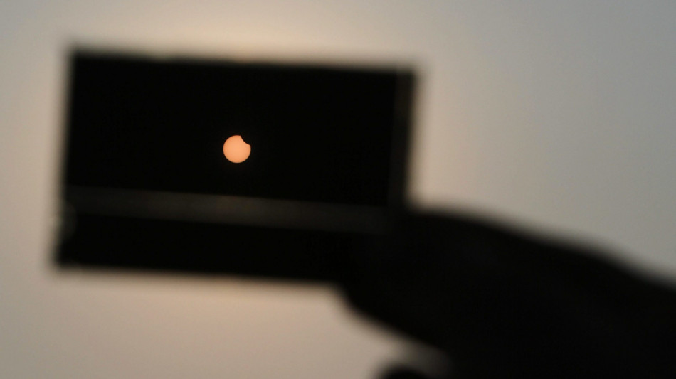 L'ombra dell'eclissi totale di Sole vista dallo spazio