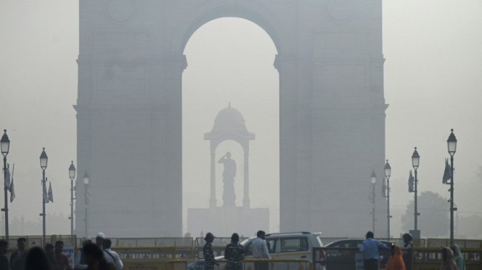 Indische Hauptstadt Neu Delhi schließt Grundschulen wegen giftigem Smog