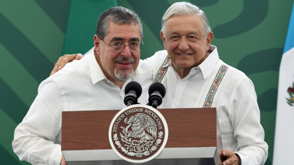 México y Guatemala acuerdan atender "causas estructurales" de la migración