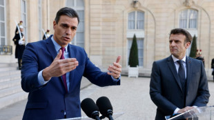 Sánchez discute con Macron "soluciones" para limitar los precios de la energía en la UE