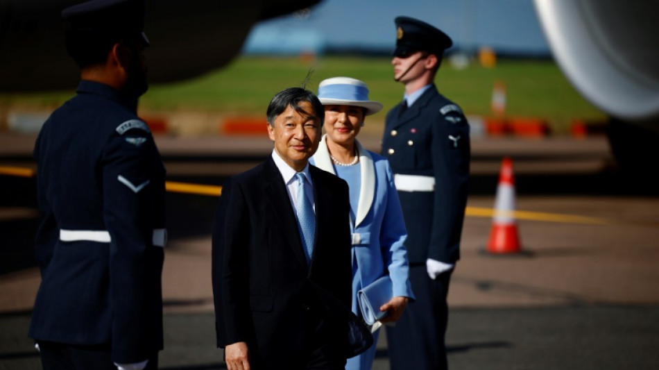 El emperador de Japón llega al Reino Unido para una visita de Estado