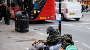 Gb: giro di vite su senzatetto, governo Tory costretto a frenare