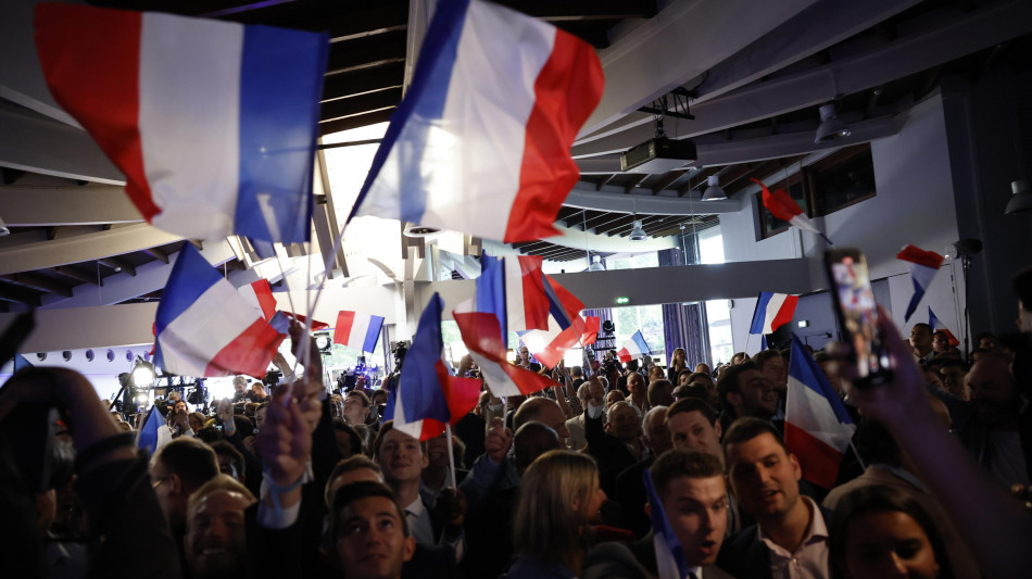 Bond europei in tensione, Francia ai massimi da novembre