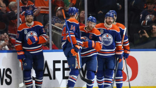 Oilers rout Panthers to keep NHL Stanley Cup alive
