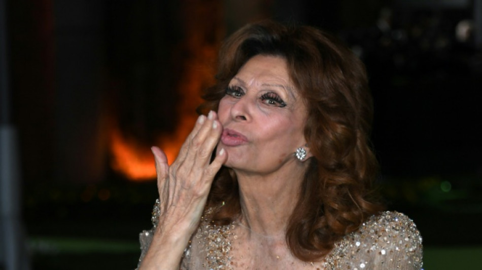 Estrela italiana Sophia Loren celebra 90 anos em Roma