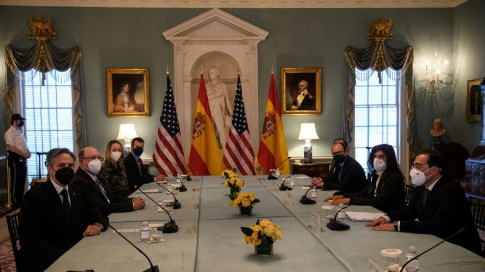 EEUU y España insisten en "respuesta dura" en caso de "agresión rusa a Ucrania"