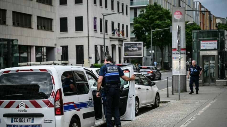 Attaque au couteau à Lyon: quatre blessés, l'agresseur arrêté