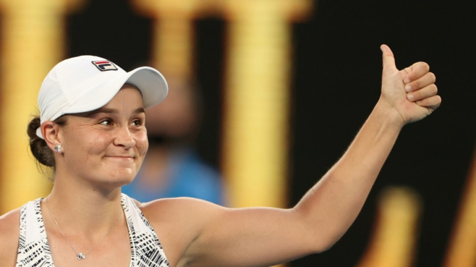 Top seed Barty crushes Pegula to make Australian Open semis