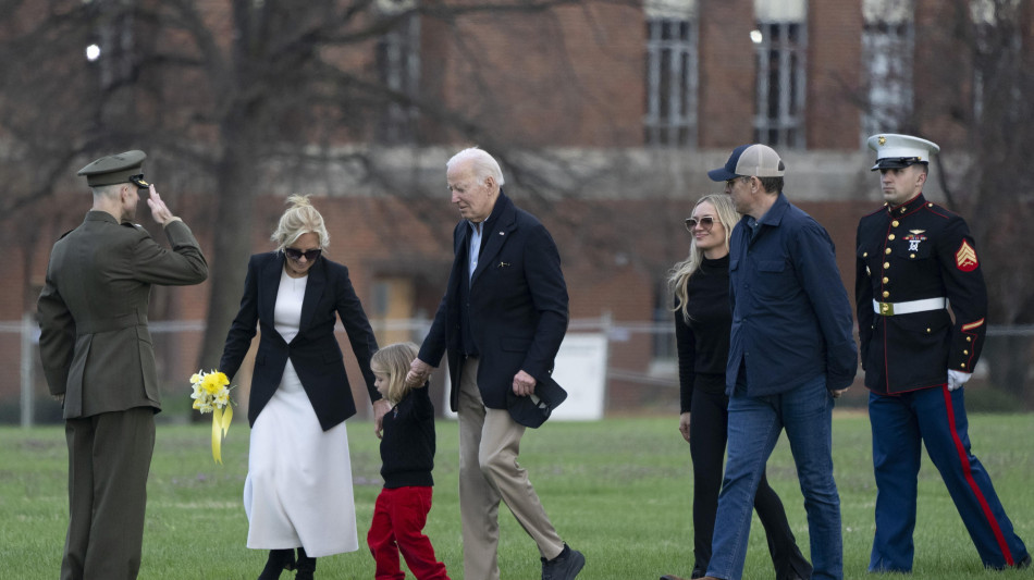 Usa 2024, Nyt: la famiglia esorta Biden a restare in corsa