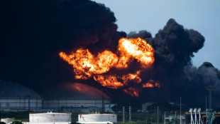 Riesiges Feuer in kubanischem Treibstofflager bringt zweiten Öltank zum Einsturz