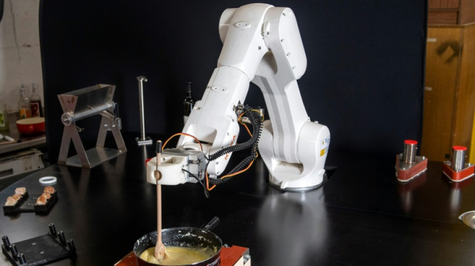 Swiss fondue robot out to cause a stir in Paris