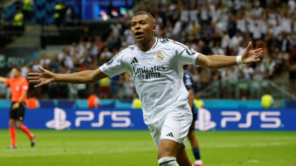 Berliner Tageszeitung - Mbappé Debuta En Real Madrid Con Gol Y Título ...