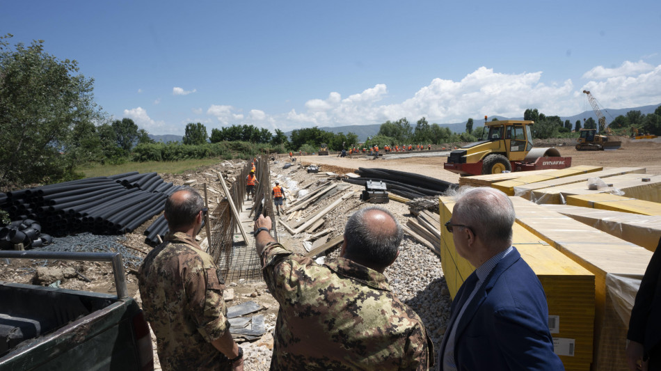 Pronti i centri per migranti in Albania