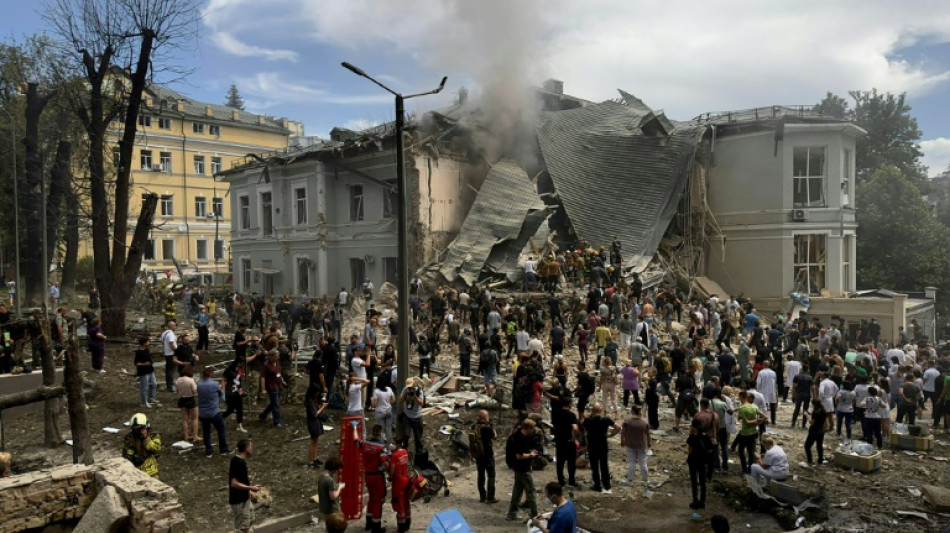 Bombardeios russos atingem hospital infantil e deixam pelo menos 20 mortos na Ucrânia