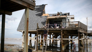 Vents, inondations: la tempête Béryl frappe le sud des Etats-Unis