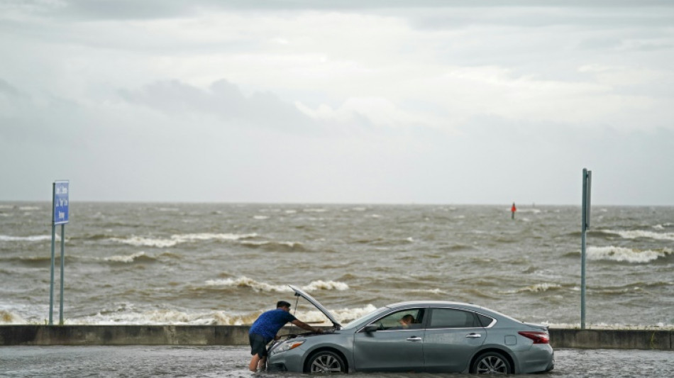 Jusqu'à 30 cm de montée des eaux sur les côtes américaines d'ici 2050 (rapport)