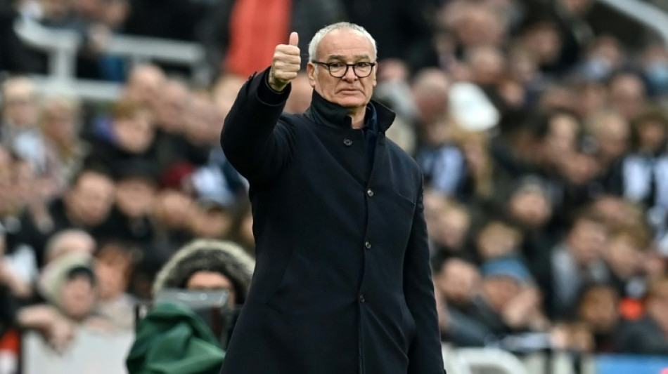 Claudio Ranieri se aposenta em derrota do Cagliari para Fiorentina