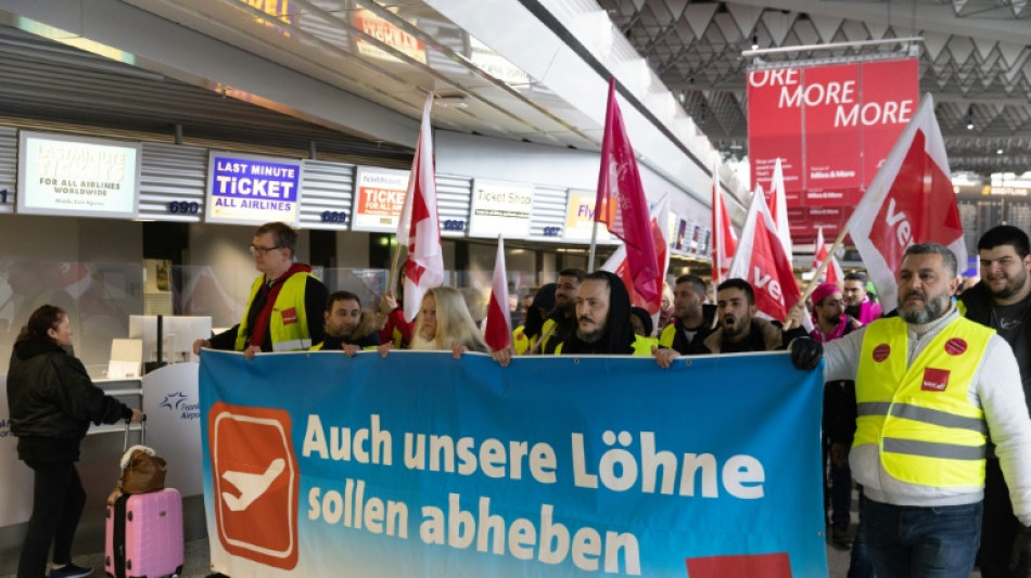 Berliner Tageszeitung - Streiks An Flughäfen Düsseldorf Und Köln In ...