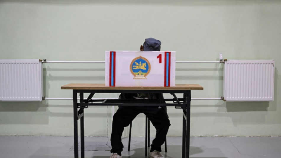 Menschen in Mongolei haben neues Parlament gewählt