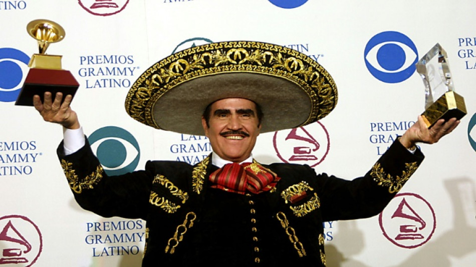 Televisa transmite polémica serie sobre astro mexicano Vicente Fernández