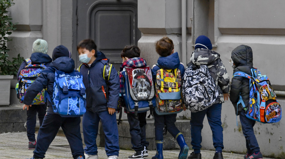 Campania abolisce certificato per rientro a scuola dopo 5 giorni