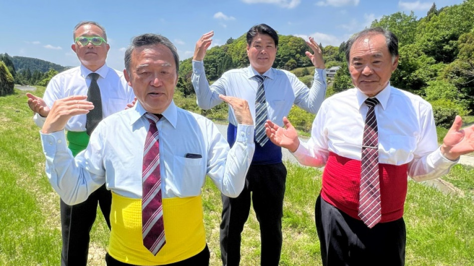 Dancing 'old heart-throbs' become TikTok sensation in Japan