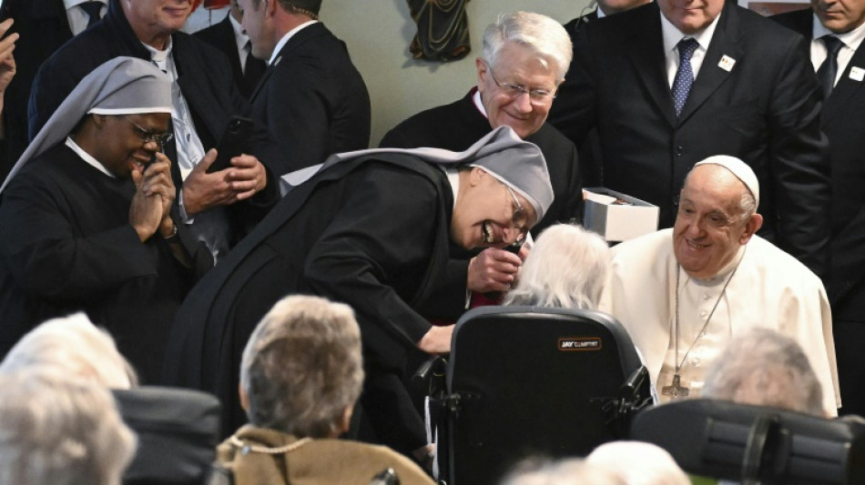 El papa reafirma que la Iglesia debe pedir "perdón" por las agresiones sexuales a menores