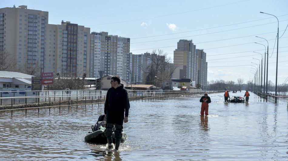 Russia: oltre 16mila gli evacuati per le inondazioni a Orenburg
