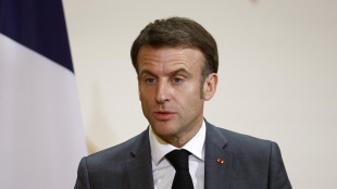 Macron a Marsiglia, visita a sorpresa per azione antidroga