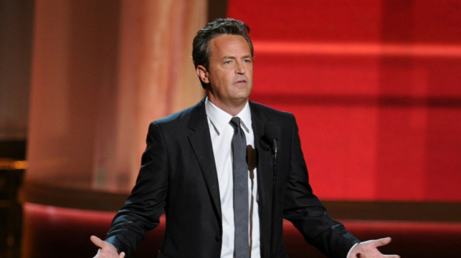 Un médecin lié à la mort de la star de "Friends" Matthew Perry plaide coupable