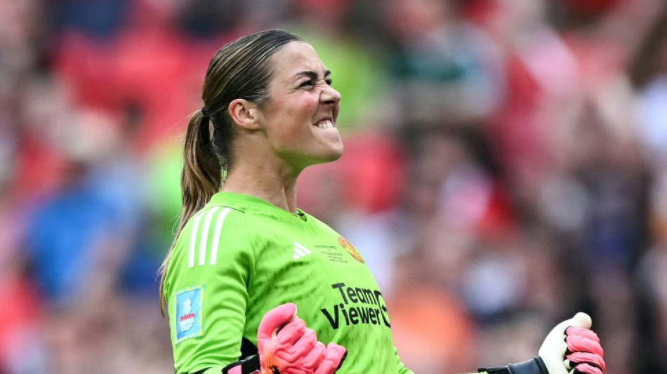 Manchester United's Earps latest to leave WSL club