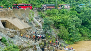 Glissement de terrain au Népal: reprise des recherches d'au moins 63 disparus