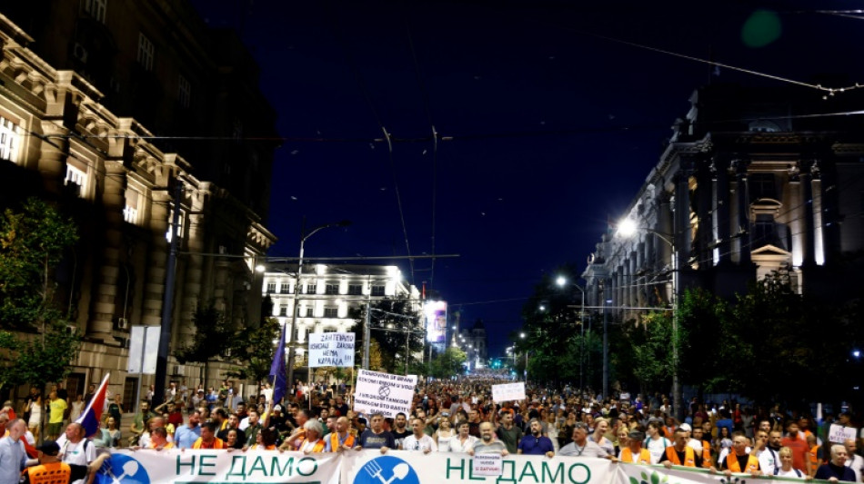 Tausende protestieren in Serbien gegen Wiederaufnahme von Lithium-Abbau