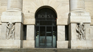 Borsa: Milano apre in calo, Ftse Mib -0,48%