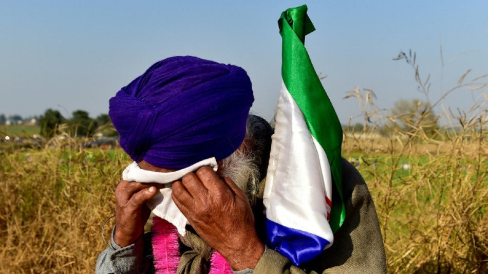 Inde: tirs de gaz lacrymogènes pour arrêter une marche d'agriculteurs en colère